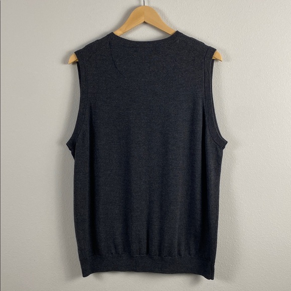 Nordstrom Men’s Shop Extra Fine Merino Wool Sweater Vest | V Neck | Dark Gray - Picture 2 of 13